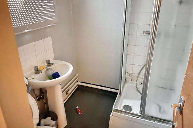 25 Whitworth Road, South Norwood, SE25 6XQ 10