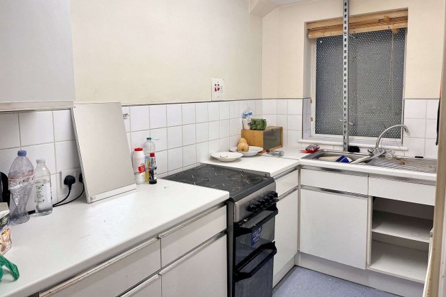 25 Whitworth Road, South Norwood, SE25 6XQ 10