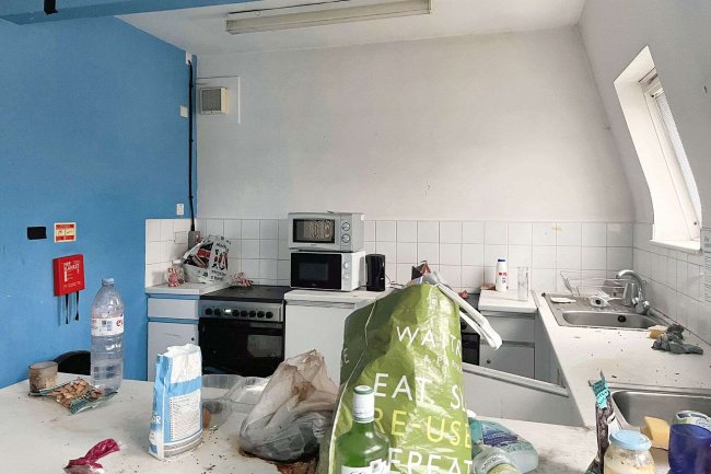 25 Whitworth Road, South Norwood, SE25 6XQ 10