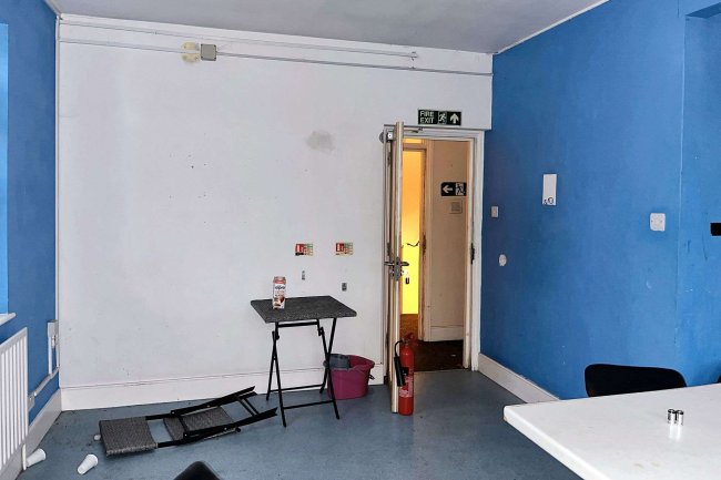 25 Whitworth Road, South Norwood, SE25 6XQ 10