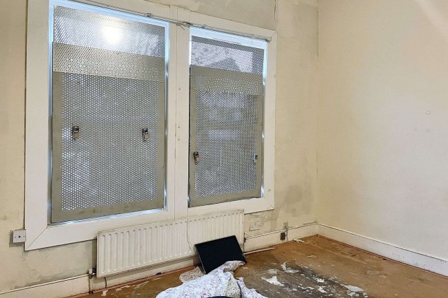 25 Whitworth Road, South Norwood, SE25 6XQ 10