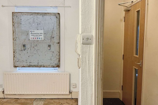 25 Whitworth Road, South Norwood, SE25 6XQ 10