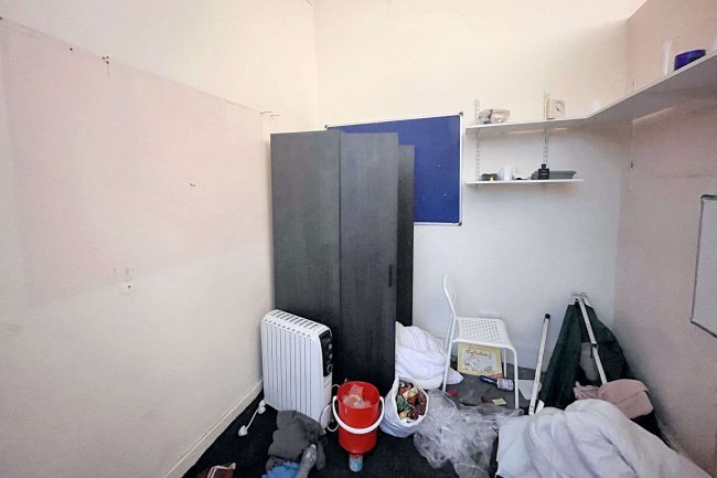 25 Whitworth Road, South Norwood, SE25 6XQ 10