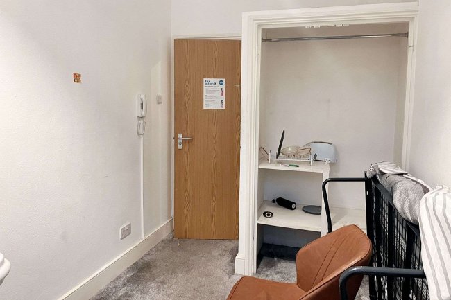 25 Whitworth Road, South Norwood, SE25 6XQ 10