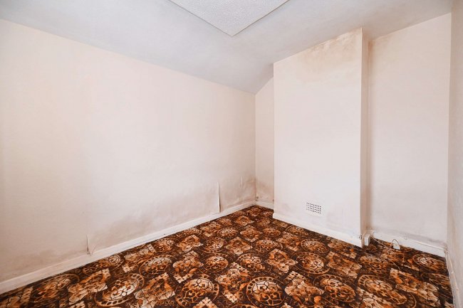 9 Windsor Road, Maidenhead, Berkshire, SL6 1UZ 6