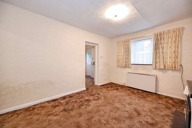 9 Windsor Road, Maidenhead, Berkshire, SL6 1UZ 6