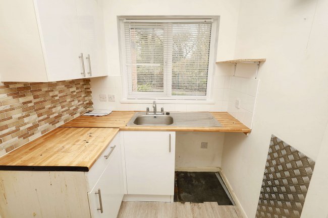 50 Oakside, New Denham, Uxbridge, UB9 4BX 1