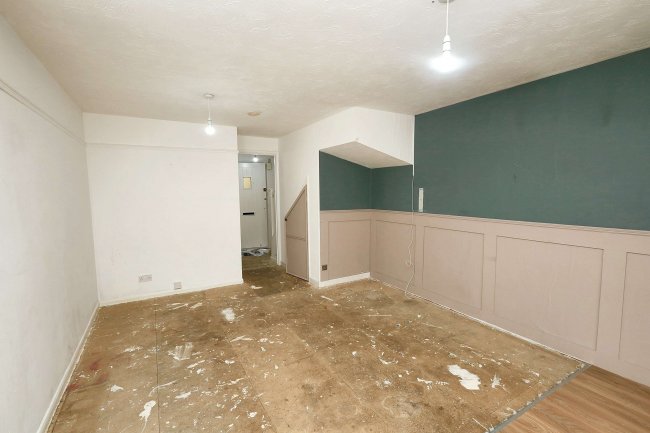 50 Oakside, New Denham, Uxbridge, UB9 4BX 1