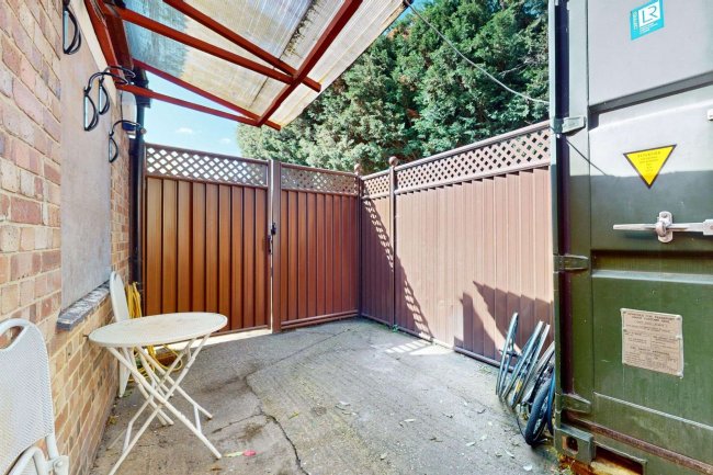 50 Hayes Street, Hayes, Bromley, BR2 7LD 8