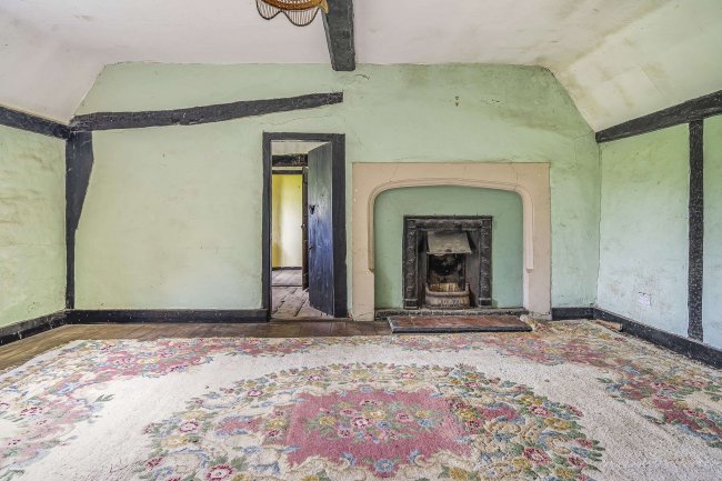 Tappington Hall Farm, Canterbury Road, Denton, Kent, CT4 6RG 6