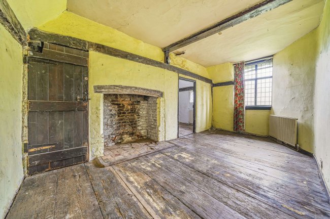 Tappington Hall Farm, Canterbury Road, Denton, Kent, CT4 6RG 6