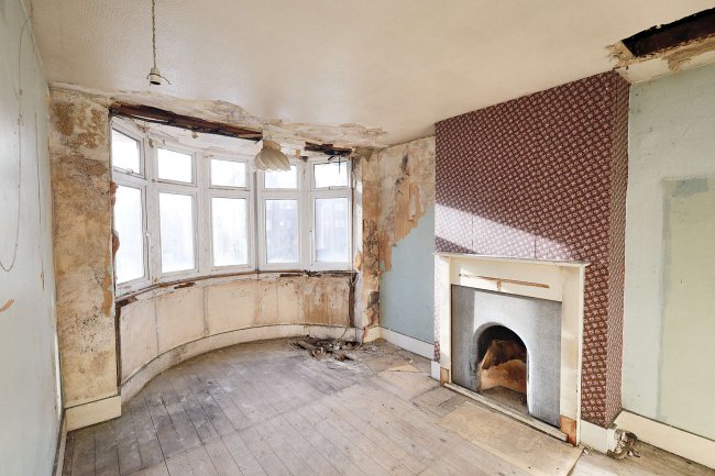 615 Barking Road, East Ham, London, E6 2LW 8