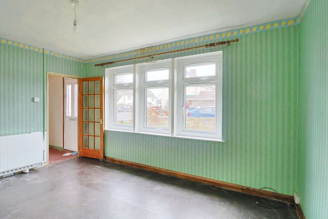 1 Slater Road, Pewsey, Wiltshire, SN9 5EE 10