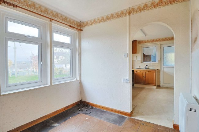 1 Slater Road, Pewsey, Wiltshire, SN9 5EE 10