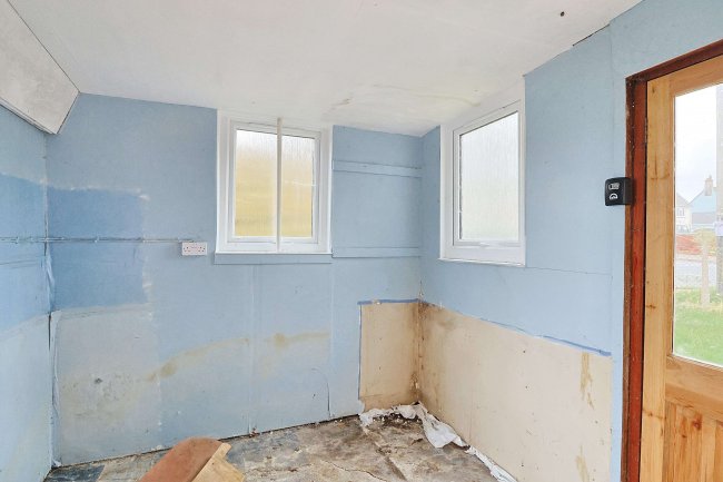 1 Slater Road, Pewsey, Wiltshire, SN9 5EE 10