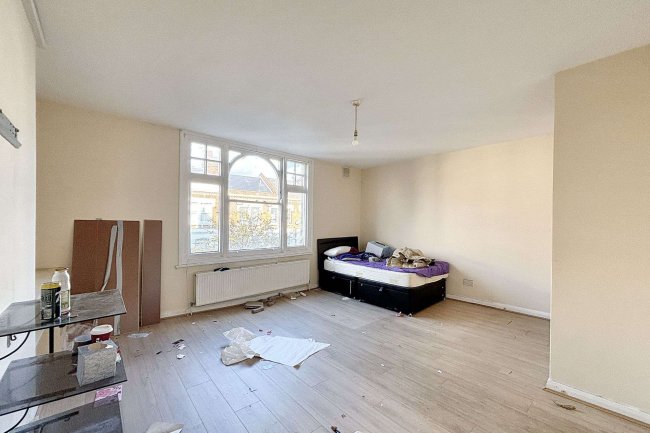 8B Gascony Avenue, Brondesbury, London NW6 4NA 1