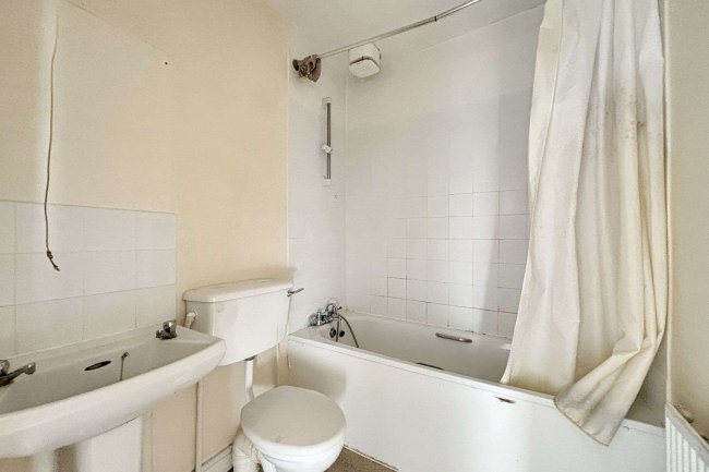 8B Gascony Avenue, Brondesbury, London NW6 4NA 1