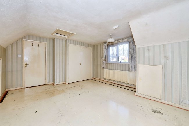 36 Tilstock Crescent, Shrewsbury, Shropshire, SY2 6HJ 8