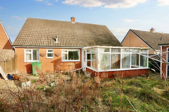 36 Tilstock Crescent, Shrewsbury, Shropshire, SY2 6HJ 8