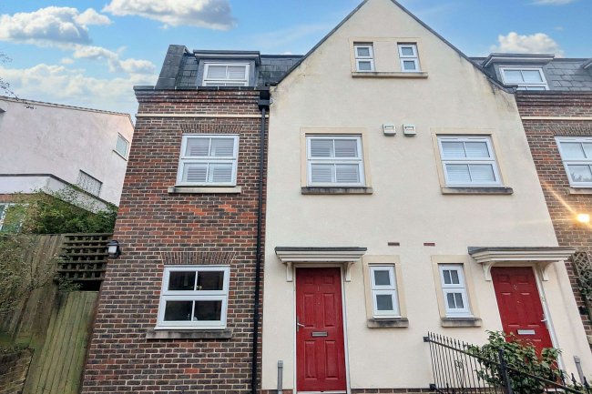 1 Rossiter Close, Norwood, London, SE19 3BB 3