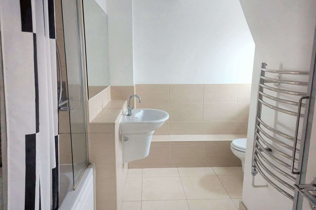 1 Rossiter Close, Norwood, London, SE19 3BB 3