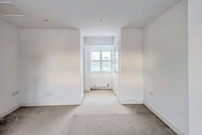 1 Rossiter Close, Norwood, London, SE19 3BB 3