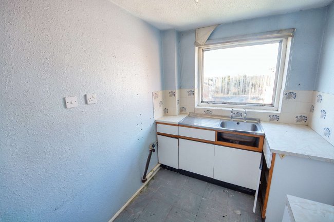 27 Hardwicke Place, London Colney, St Albans, AL2 1PX 2