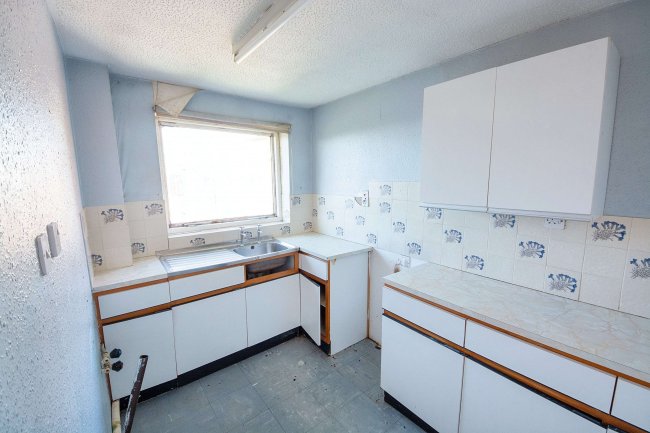 27 Hardwicke Place, London Colney, St Albans, AL2 1PX 2