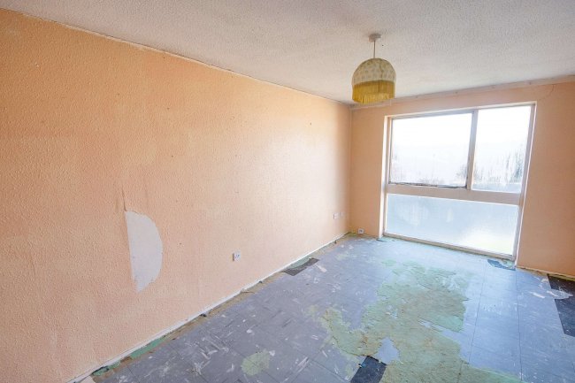 27 Hardwicke Place, London Colney, St Albans, AL2 1PX 2