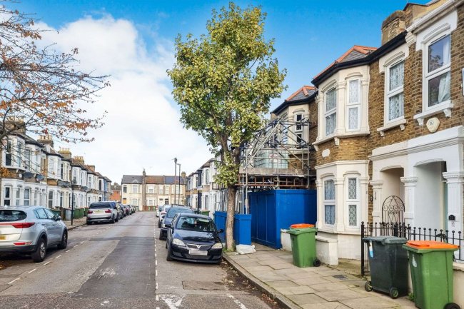 26 Durham Road, Canning Town, London E16 4NF 8