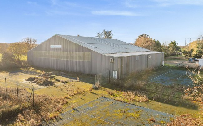 Former Eugene Bann Indoor Tennis Centre, South Nutfield, Redhill, Surrey RH1 5PG 8