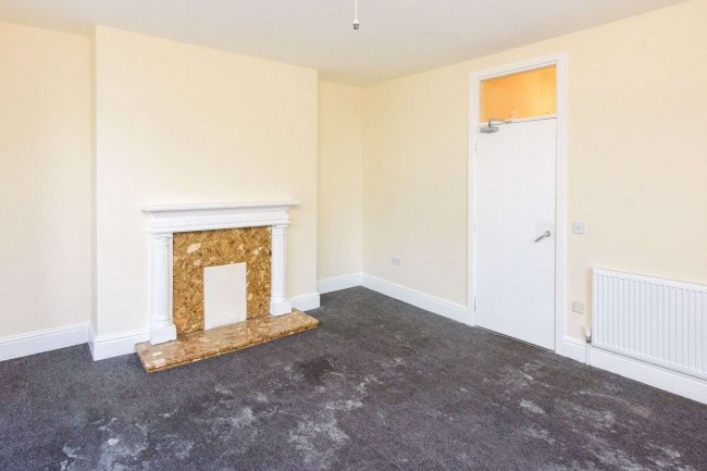 2 Hoxton Road, Scarborough, YO12 7ST 5