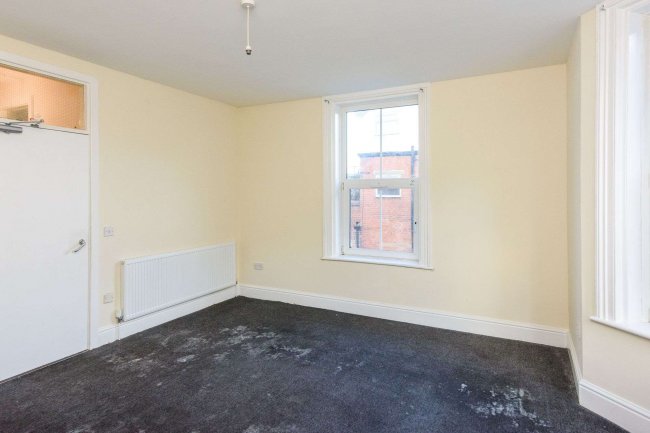 2 Hoxton Road, Scarborough, YO12 7ST 5