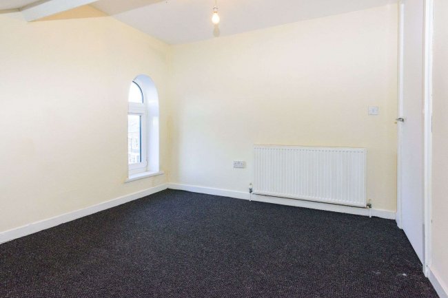 2 Hoxton Road, Scarborough, YO12 7ST 5