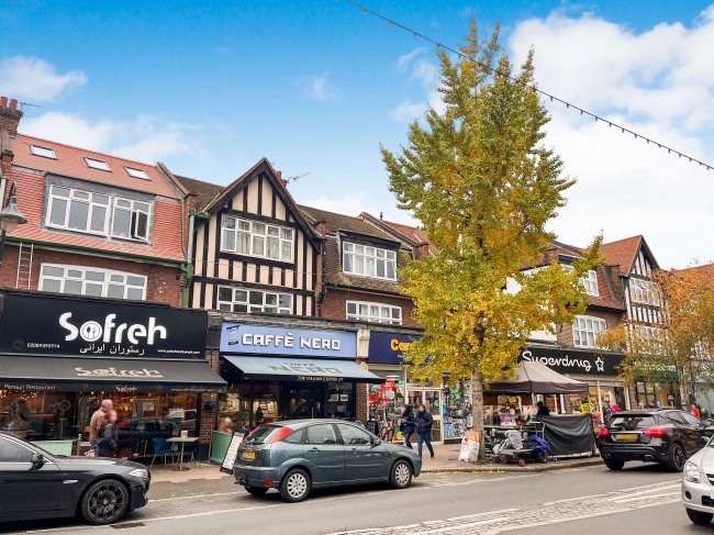 101 High Street, New Malden, KT3 4BW 8