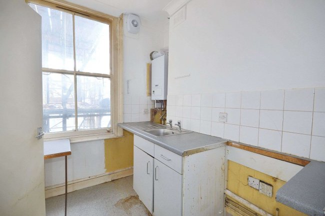 18b Coningham Road, Shepherds Bush, London, W12 8BJ 3