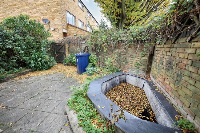 1 Bradbury Close, Southall, Middlesex, UB2 4JZ 10