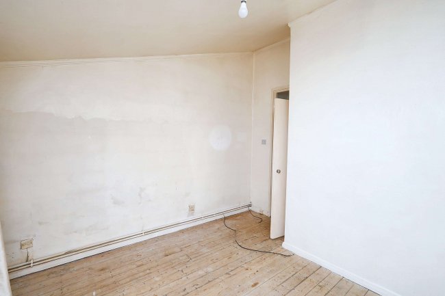 1 Bradbury Close, Southall, Middlesex, UB2 4JZ 10