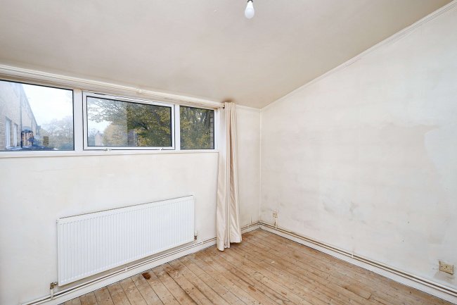 1 Bradbury Close, Southall, Middlesex, UB2 4JZ 10