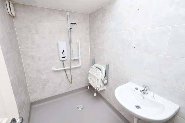 1 Bradbury Close, Southall, Middlesex, UB2 4JZ 10