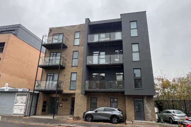 165 North Street, Barking, Essex, IG11 8LA 3