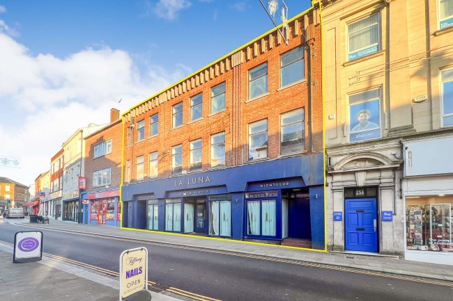 24 Silver Street, Wellingborough, NN8 1AY 2