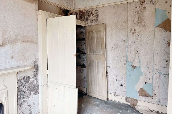 406 Hanworth Road, Hounslow TW3 3SN 2