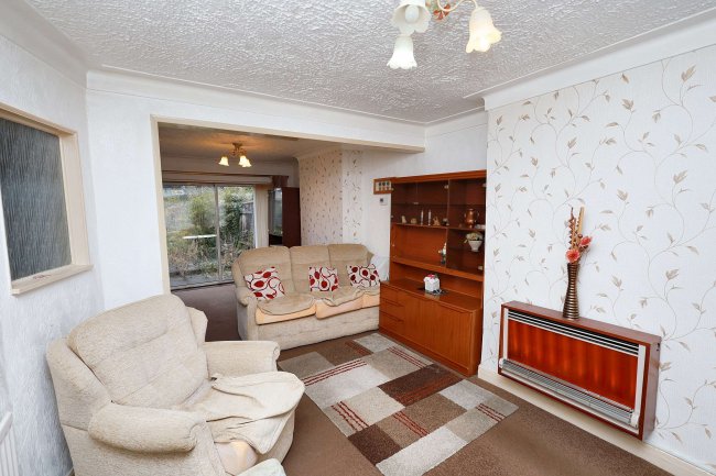 7 Middleton Avenue, Greenford, Middlesex, UB6 8BA 7