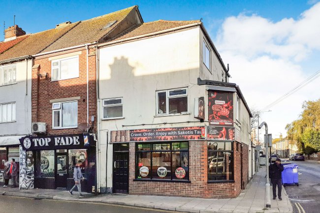 5 St Peters Road, Great Yarmouth, Norfolk, NR30 3AU 3