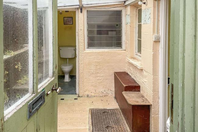 The Bank, Great Rissington, Cheltenham, Gloucestershire, GL54 2LP 10