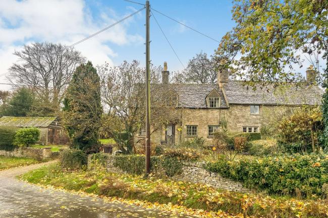 The Bank, Great Rissington, Cheltenham, Gloucestershire, GL54 2LP 10