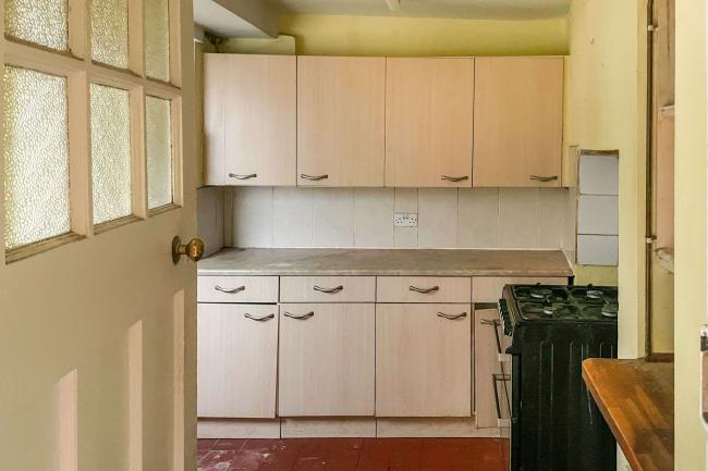 The Bank, Great Rissington, Cheltenham, Gloucestershire, GL54 2LP 10