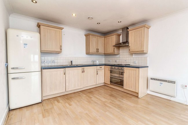 Flat 35, Tower Court, London Road, Stoke On Trent,  ST5 1LT 6