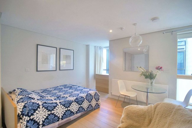 Apartment 1306, 4 Merchant Square East, London W2 1BF 9
